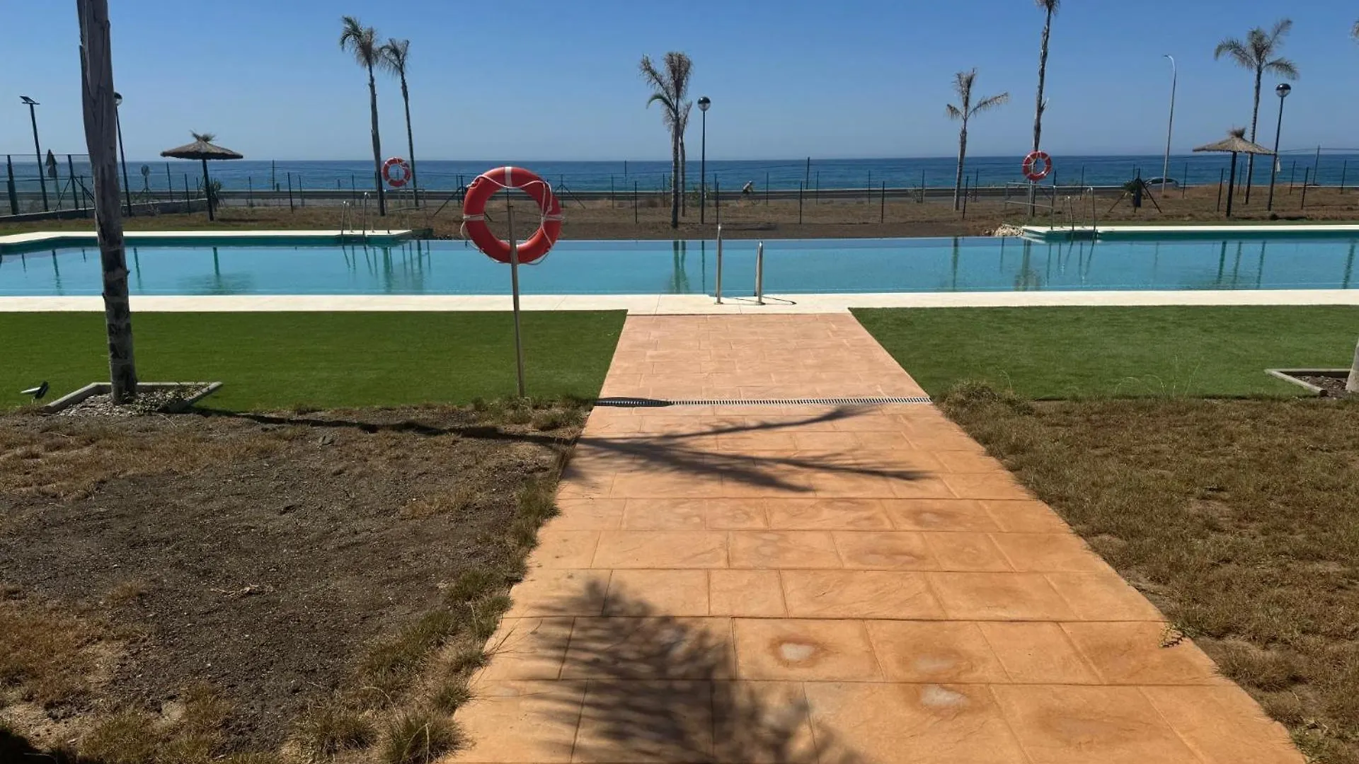 アパート Apartamento Niza Beach アルマヤテ・アルト